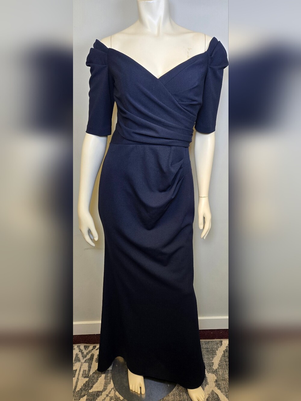 Betsy & Adam Navy Blue Off Shoulder Sweetheart Floor Length Formal Dress Size 8